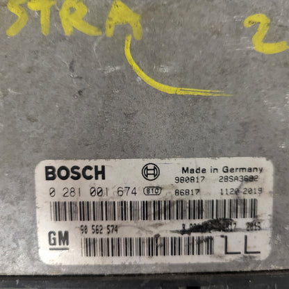 Opel Astra ECU / 0281001674 / 90562574 / LL / BOSCH