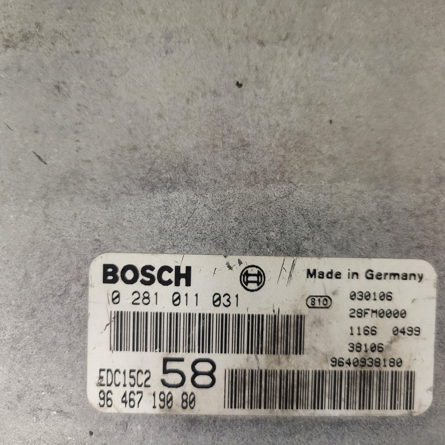 Fiat Peugeot Citroen ECU / 0281011031 / 9646719080 / EDC15C2 / BOSCH