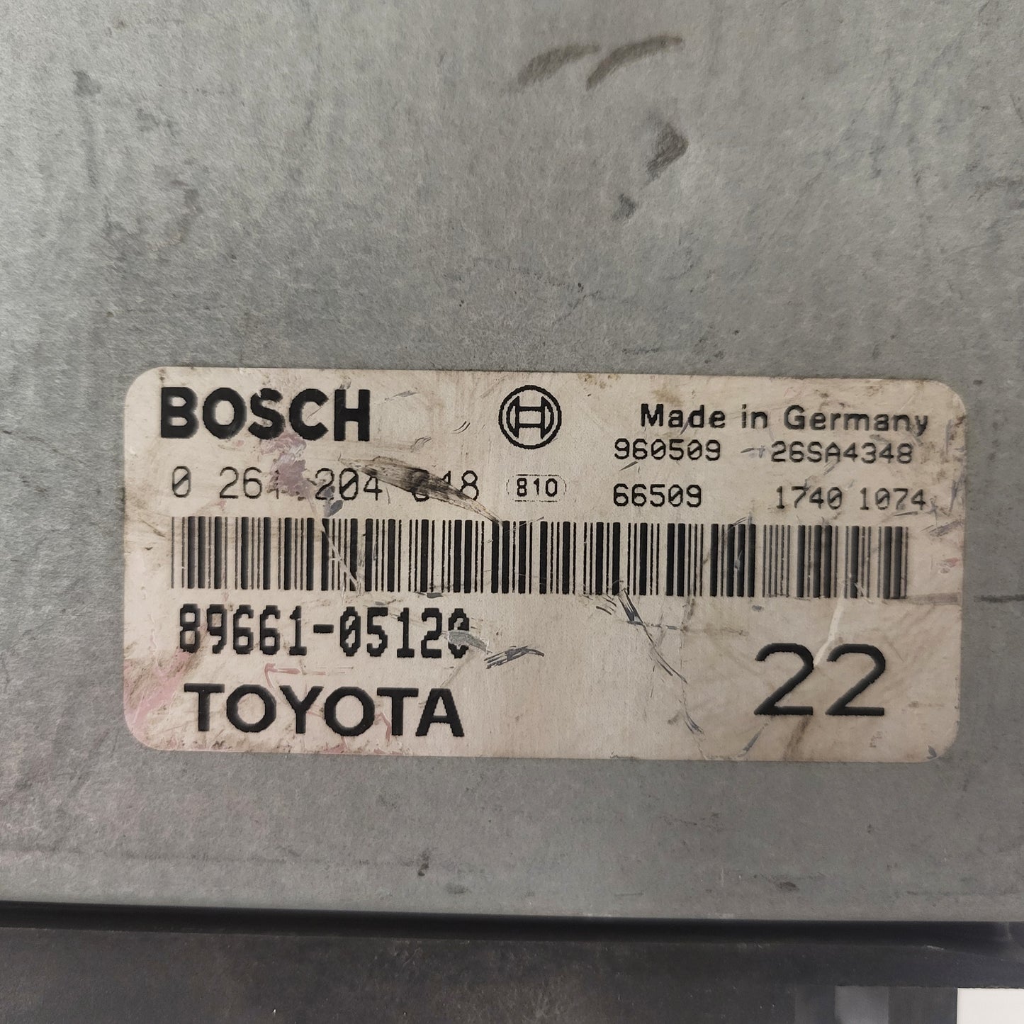 TOYOTA CARINA ECU / 0261204048 / 89661-05120 / 8966105120 / BOSCH
