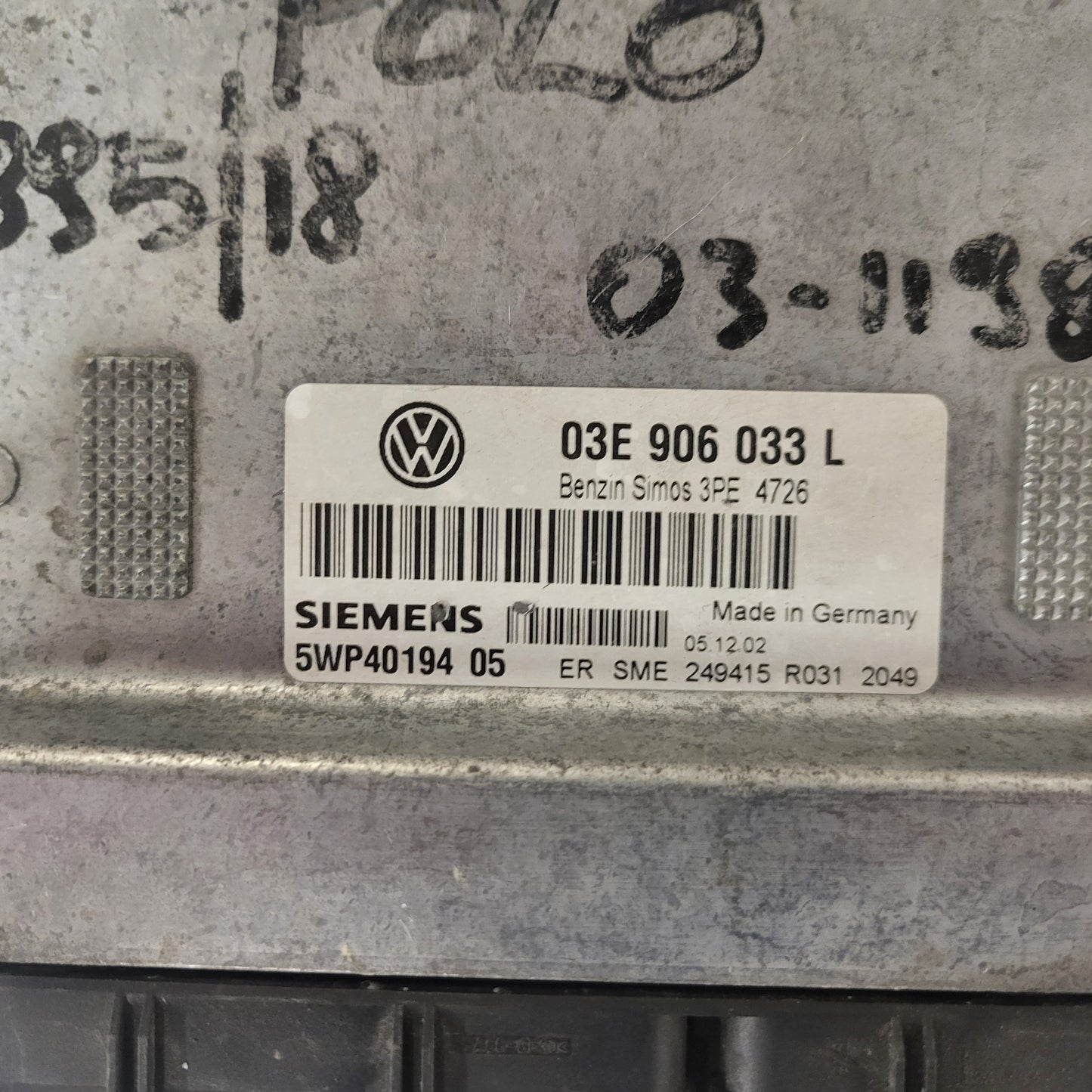VW POLO 1.2 ECU / 03E906033L / 5WP40194 05 / SIEMENS
