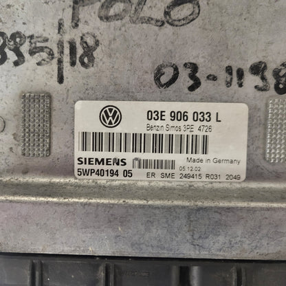 VW POLO 1.2 ECU / 03E906033L / 5WP40194 05 / SIEMENS