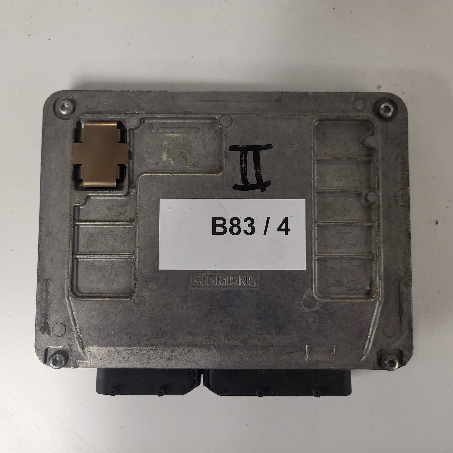 VW POLO 1.2 ECU / 03E906033L / 5WP40194 05 / SIEMENS