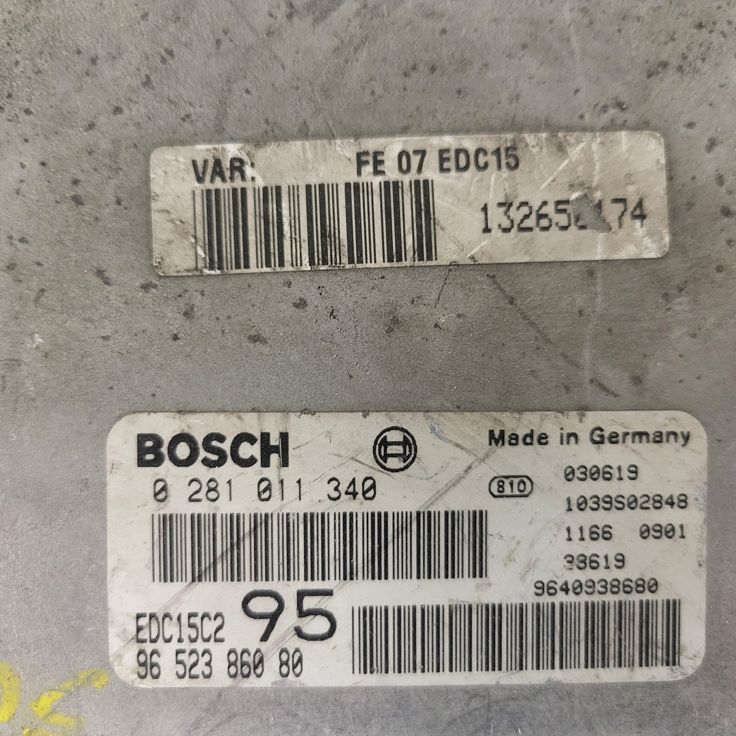 Citroen C5 2.0 HDI ECU / 0281011340 / 9652386080 / EDC15C2 / 9640938680