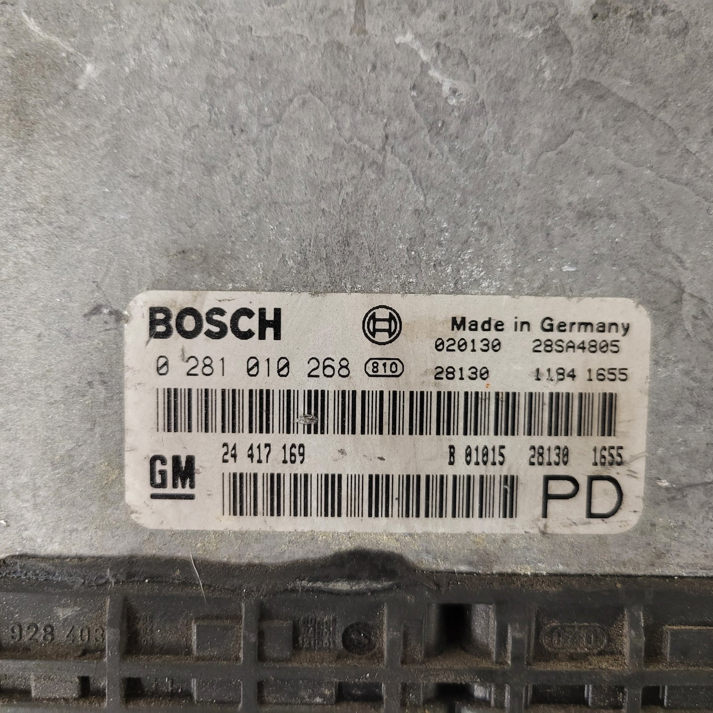Opel Zafira 2.0 ECU / 0281010268 / 24417169 / BOSCH