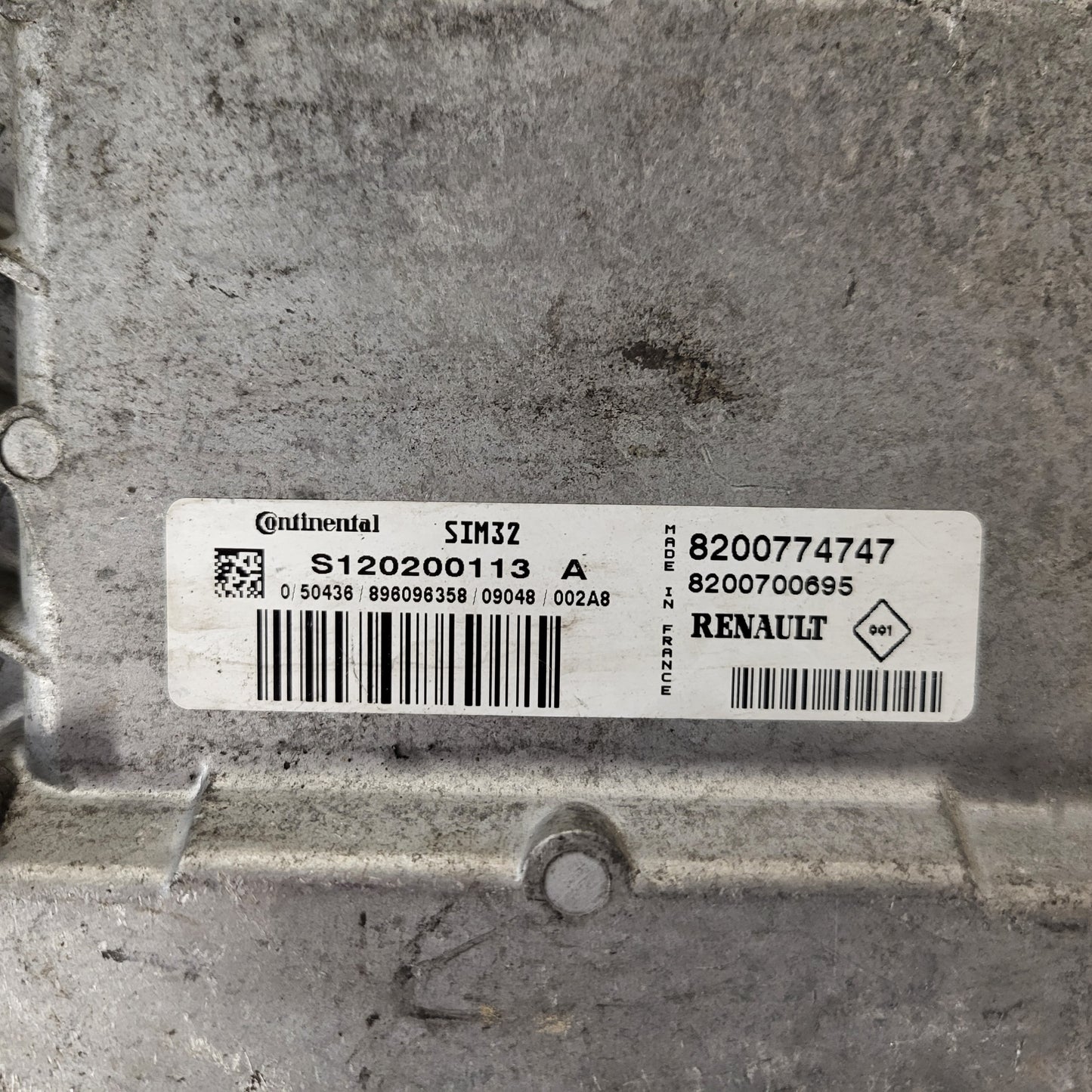 Renault Twingo ECU / S120200113A / 82007747 / 8200700695 / S120200113