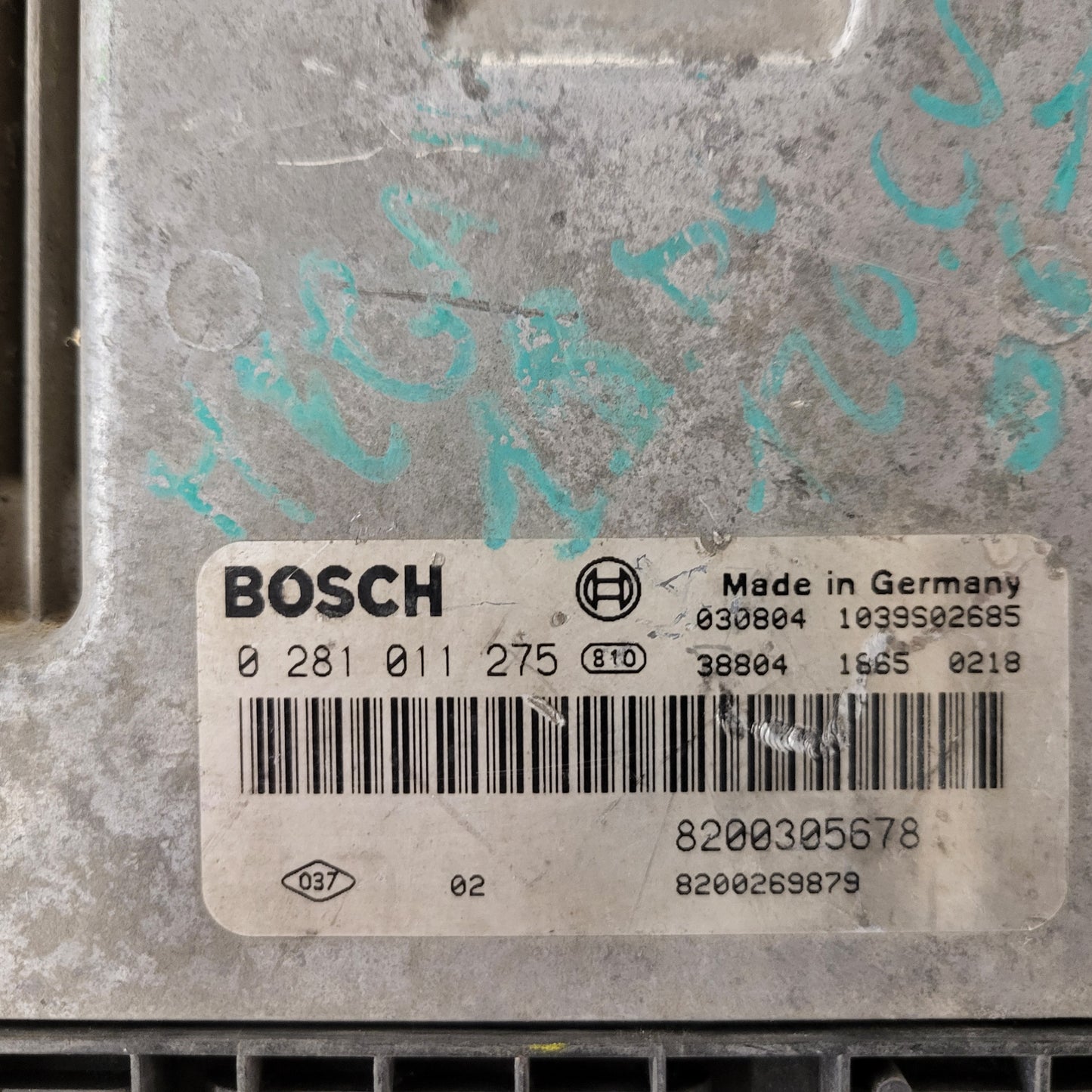 Renault Megane ECU / 0281011275 / 8200305678 / 8200269879 / BOSCH