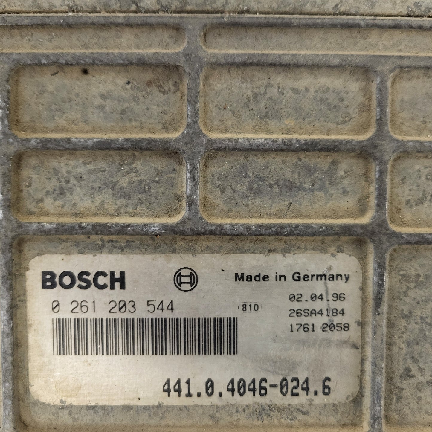 VW ECU / 0261203544 / 441.0.4046-024.6 / 26SA4184 / BOSCH