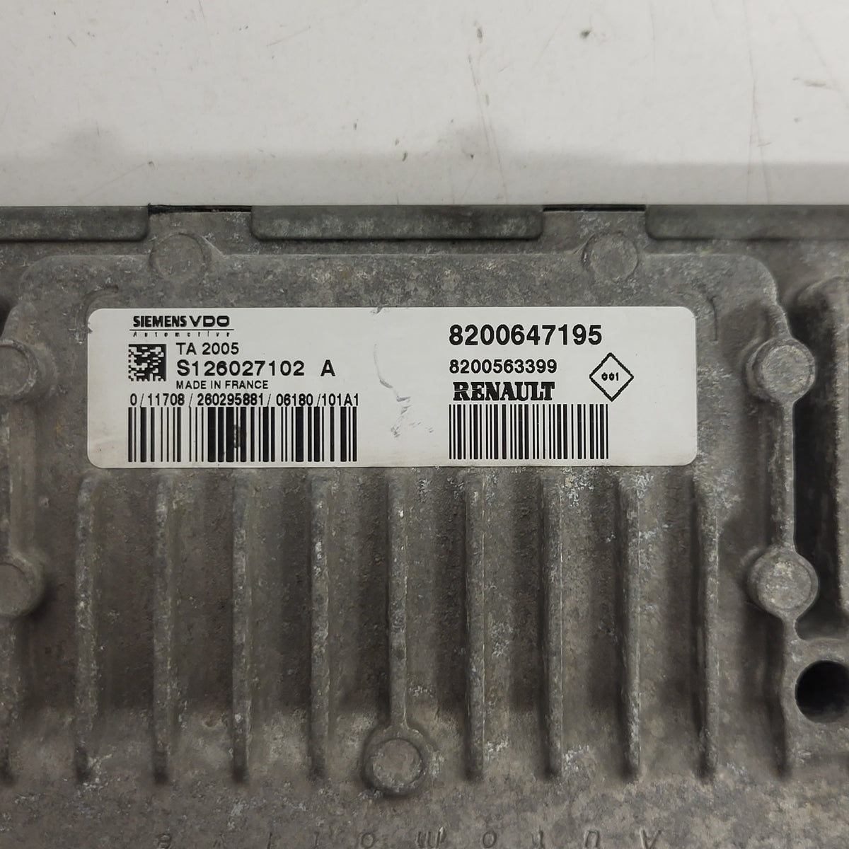 RENAULT CENTRALINA CAMBIO ECU / S126027102A / S126027102 / 8200647195 8200563399 - B85-08 - 2