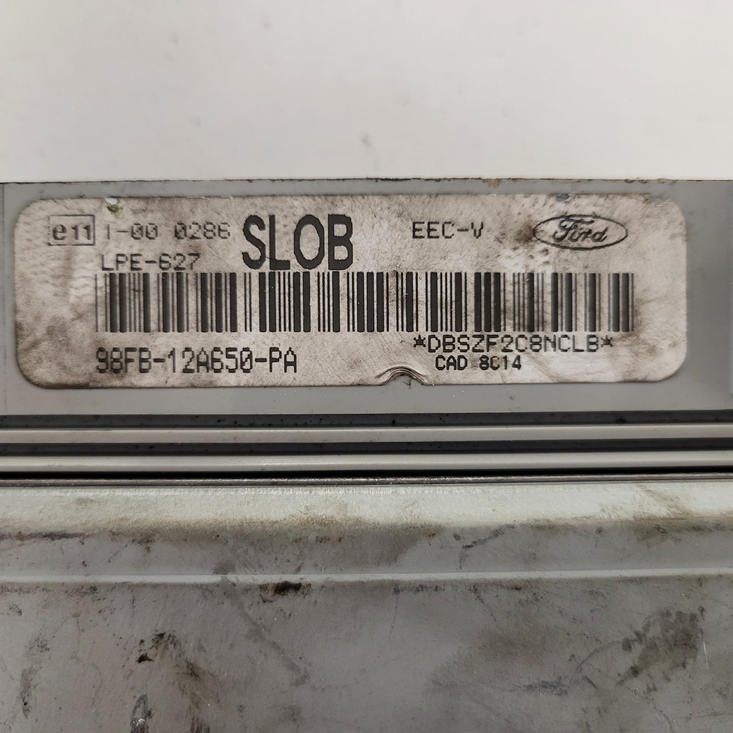 Ford ECU / 98FB-12A650-PA / LPE-627 / SLOB / 98FB12A650PA / EEC-V