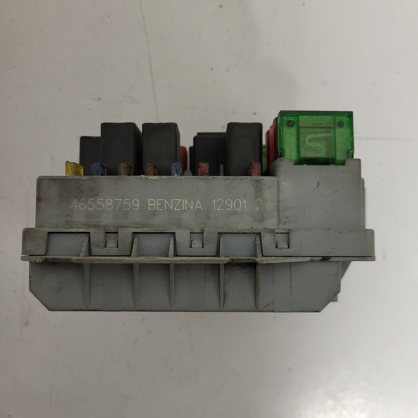 ALFA ROMEO 147  FUSE BOX SCATOLA FUSIBILI / 46558759