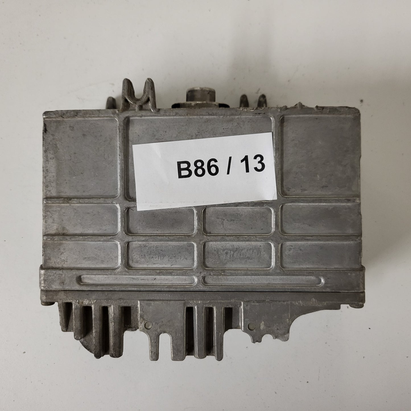 VW ECU / 0261203544 / 441.0.4046-024.6 / 26SA3560 / BOSCH