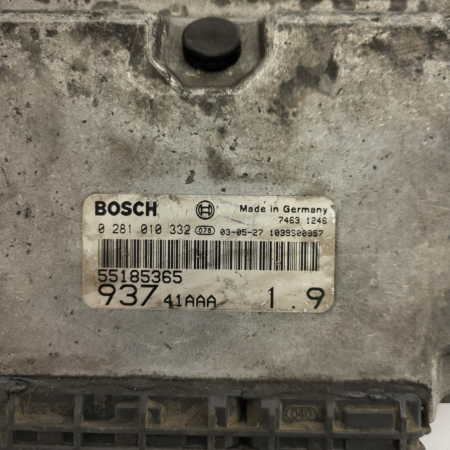ALFA 147 ECU / 0281010332 / 55185365 / BOSCH