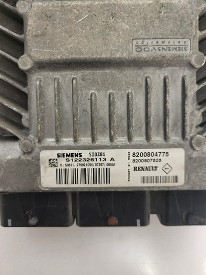 Renault Megane Scenic ECU / S122326113A / 8200804775 / 8200807626 / SID301 / SIEMENS