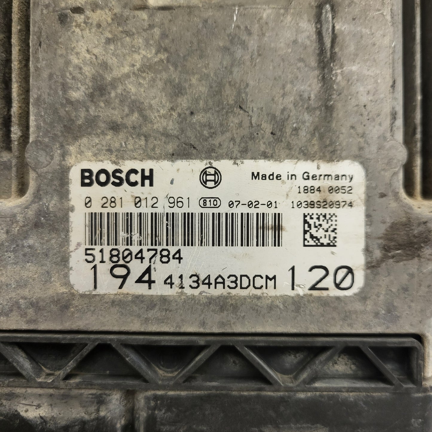 Fiat Croma 1.9 ECU / 0281012961 / 51804784 / / BOSCH