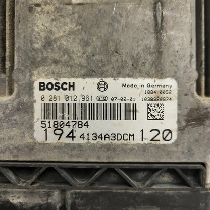 Fiat Croma 1.9 ECU / 0281012961 / 51804784 / / BOSCH