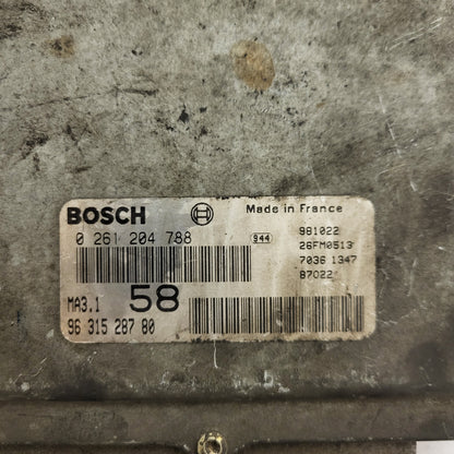 Peugeot Citroen ECU / 0261204788 / 9631528780 / MA3.1 / BOSCH
