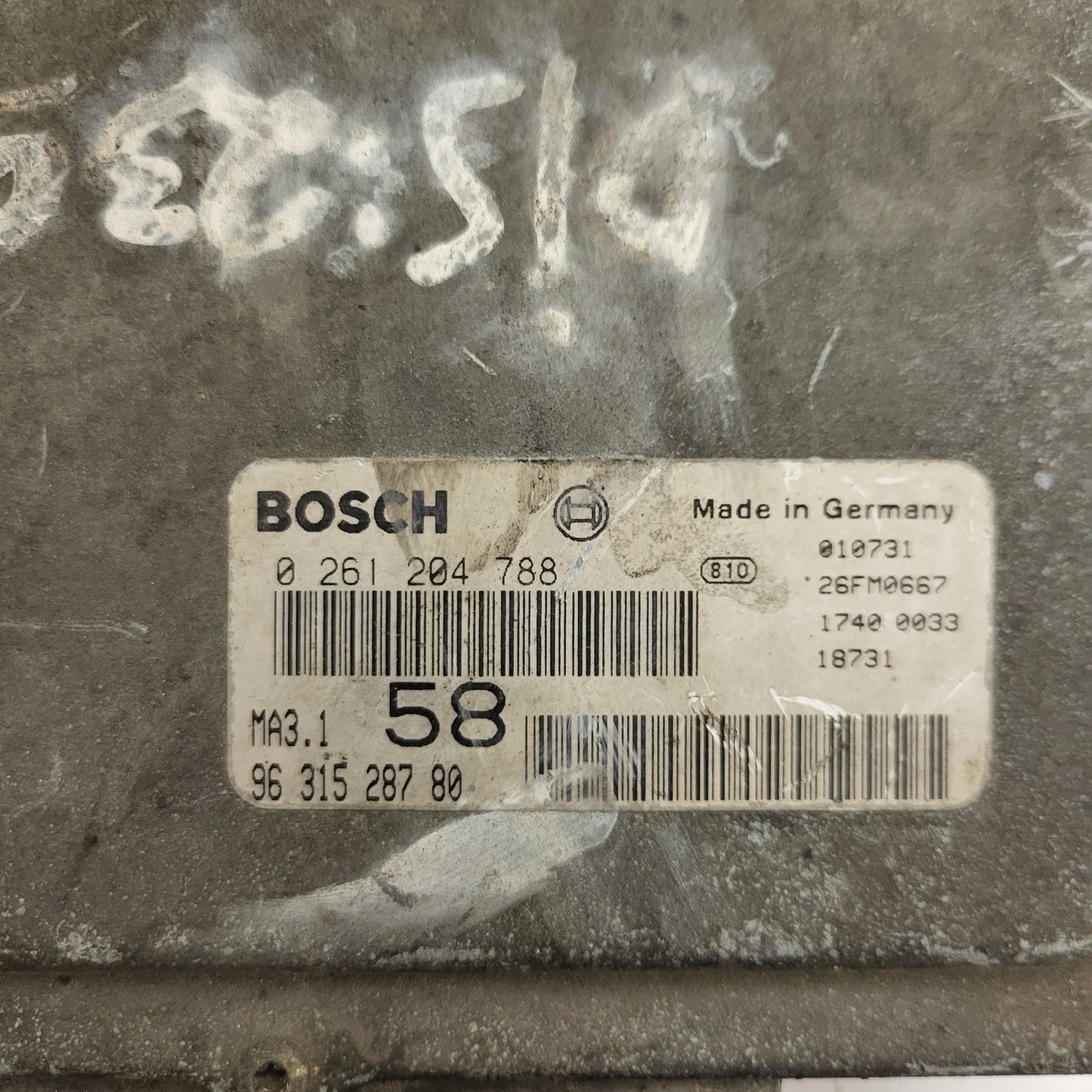 Peugeot Citroen ECU / 0261204788 / 9631528780 / MA3.1 / BOSCH