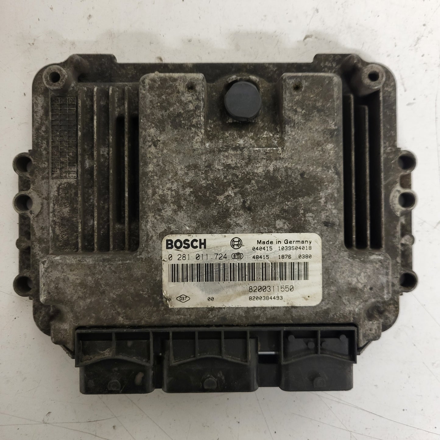 RENAULT ESPACE ECU / 0281011724 / 8200311550 / 8200384493 / BOSCH