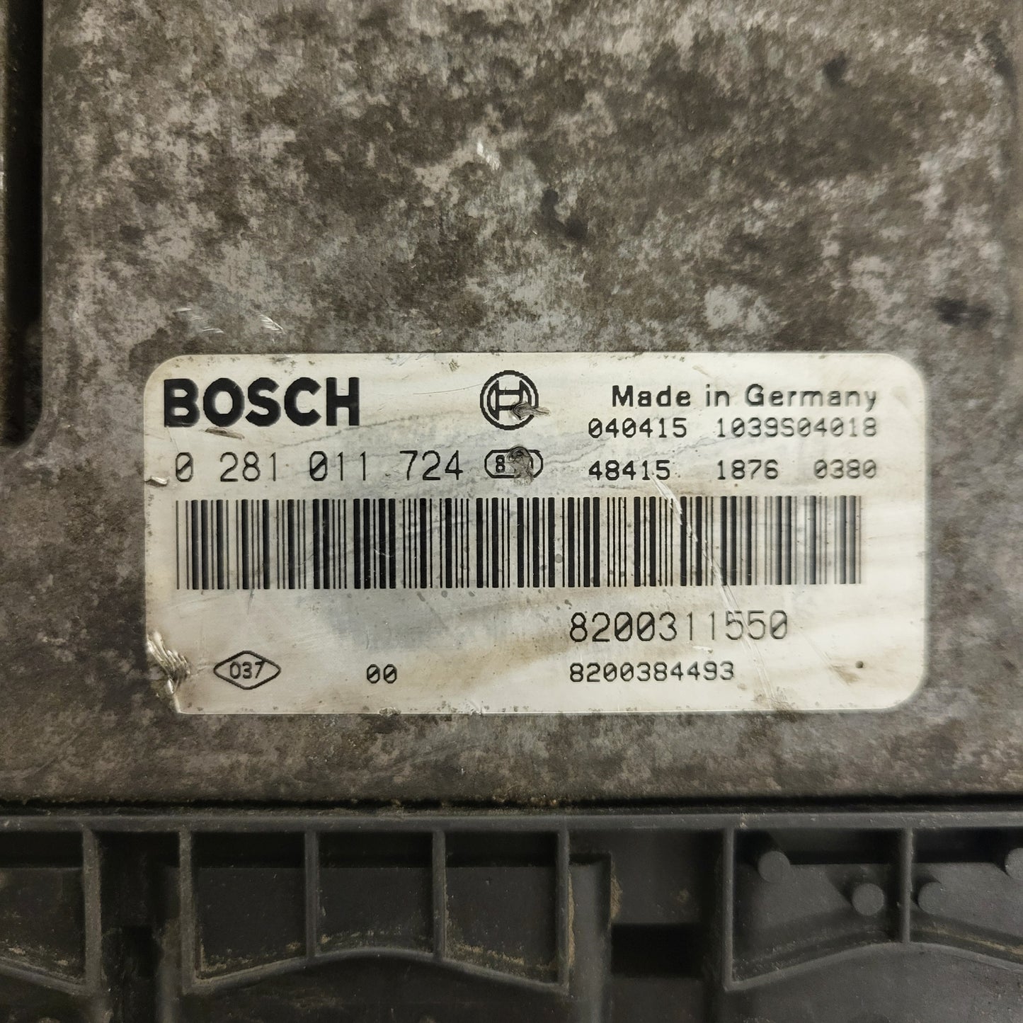RENAULT ESPACE ECU / 0281011724 / 8200311550 / 8200384493 / BOSCH