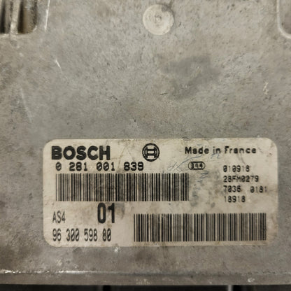 Citroen Saxo Peugeot 106 ECU / 0281001839 / 9630059880 / BOSCH