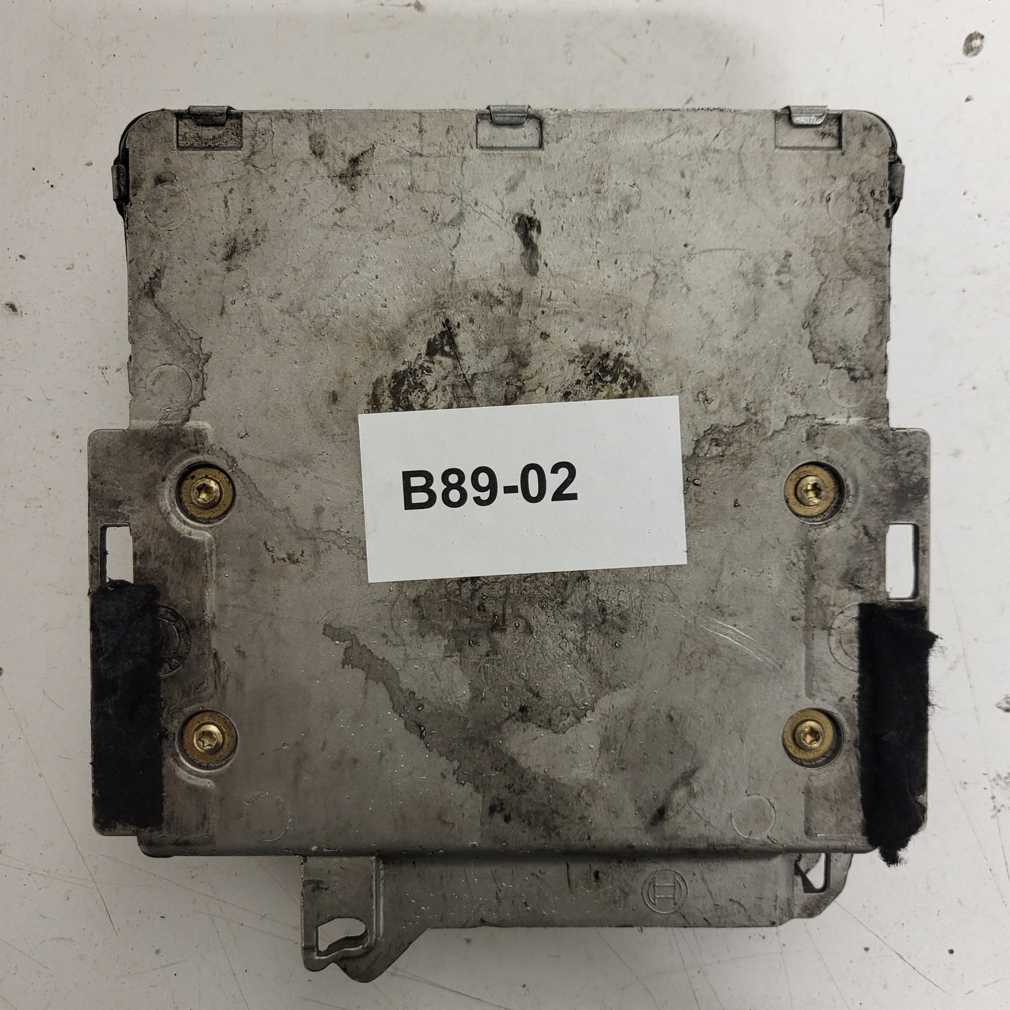 BMW 3 E36 ECU / 0281001711 / 2247335 / BOSCH