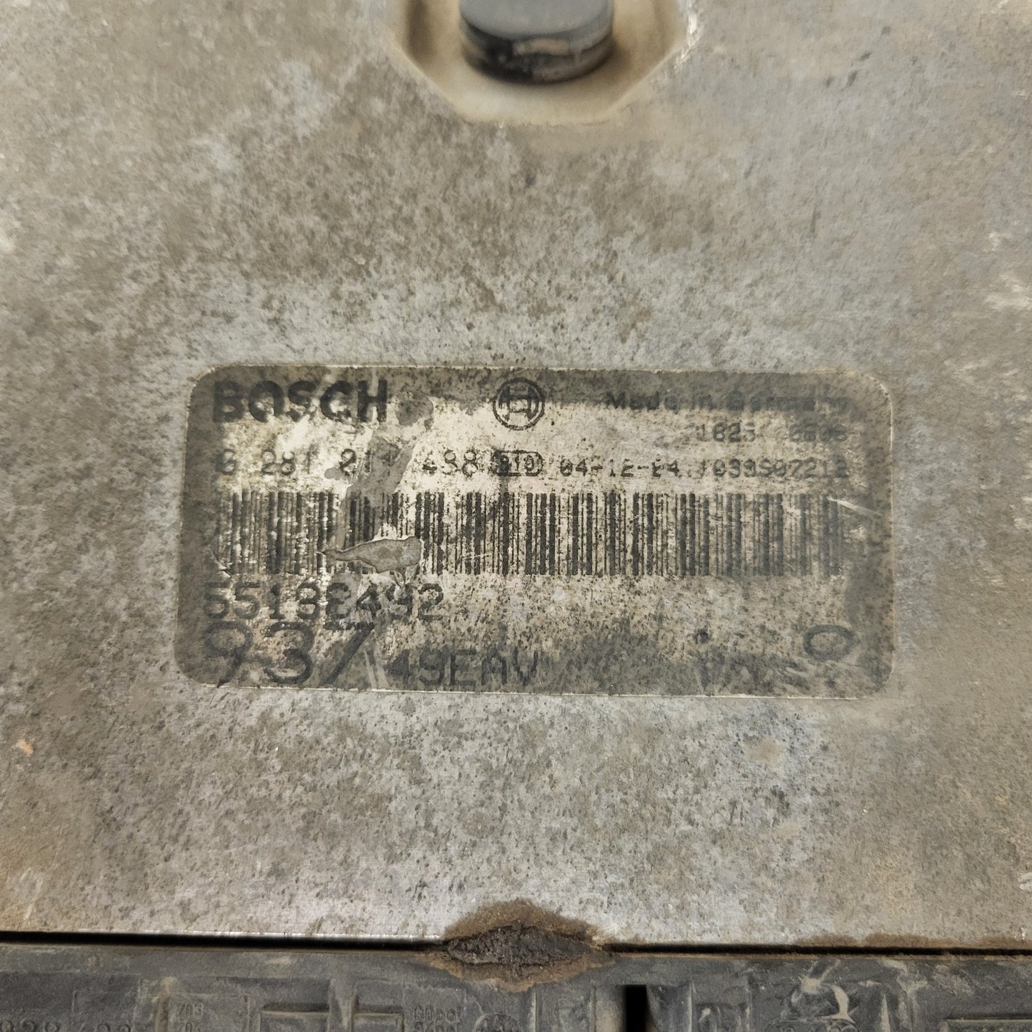 ALFA ROMEO 147 ECU / 0281011488 / 55198492 / BOSCH