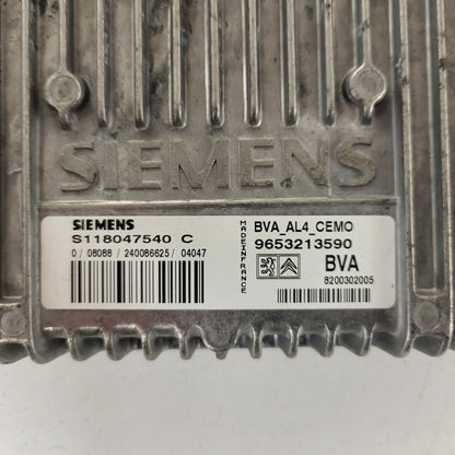 Peugeot Citroen ECU / S118047540C / 9653213590 / SIEMENS