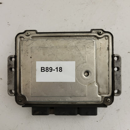 Renault Megane Scenic ECU / 0281011390 / 8200310863 / 8200349846 / BOSCH