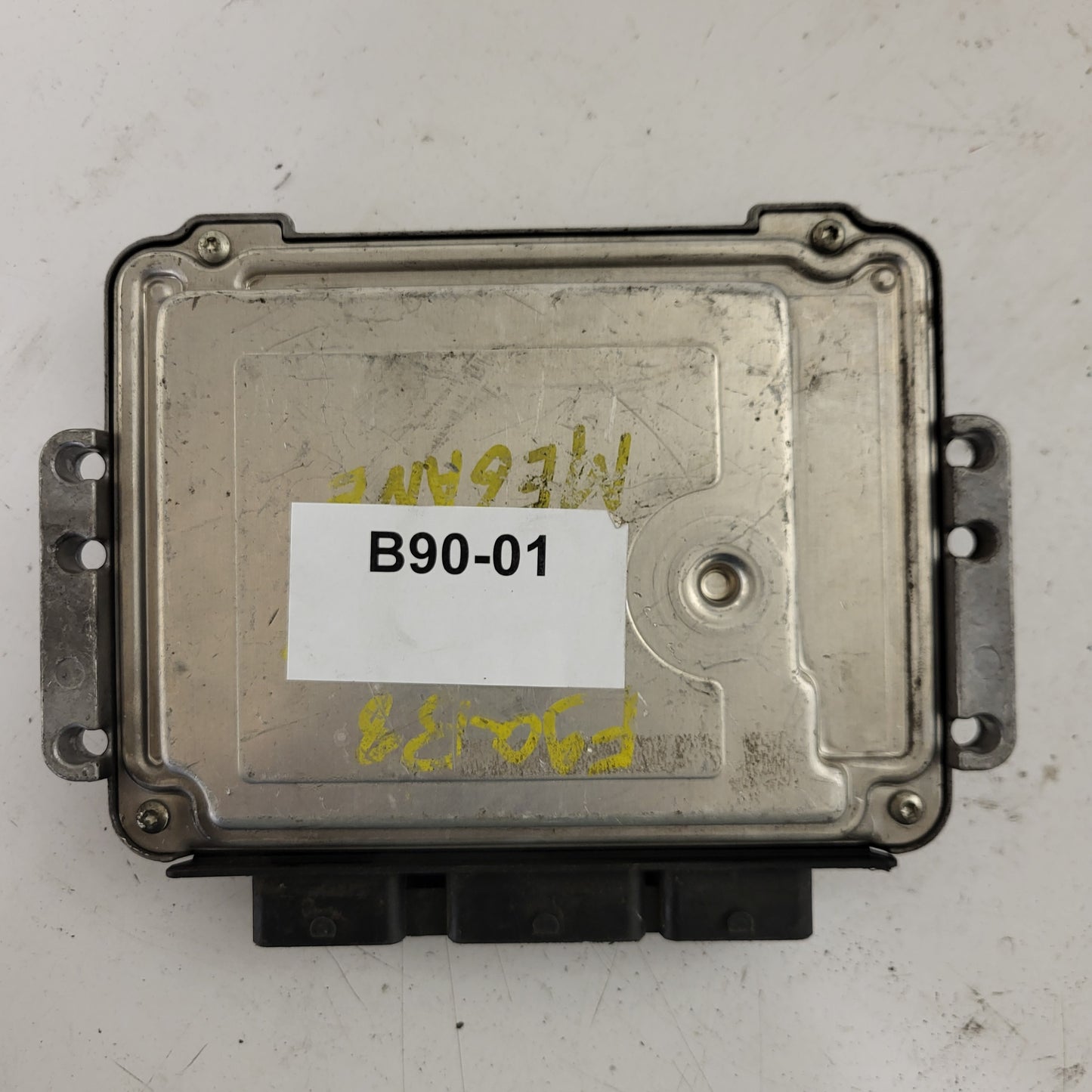 Renault Megane ECU / 0281011275 / 8200305678 / 8200269879 / BOSCH