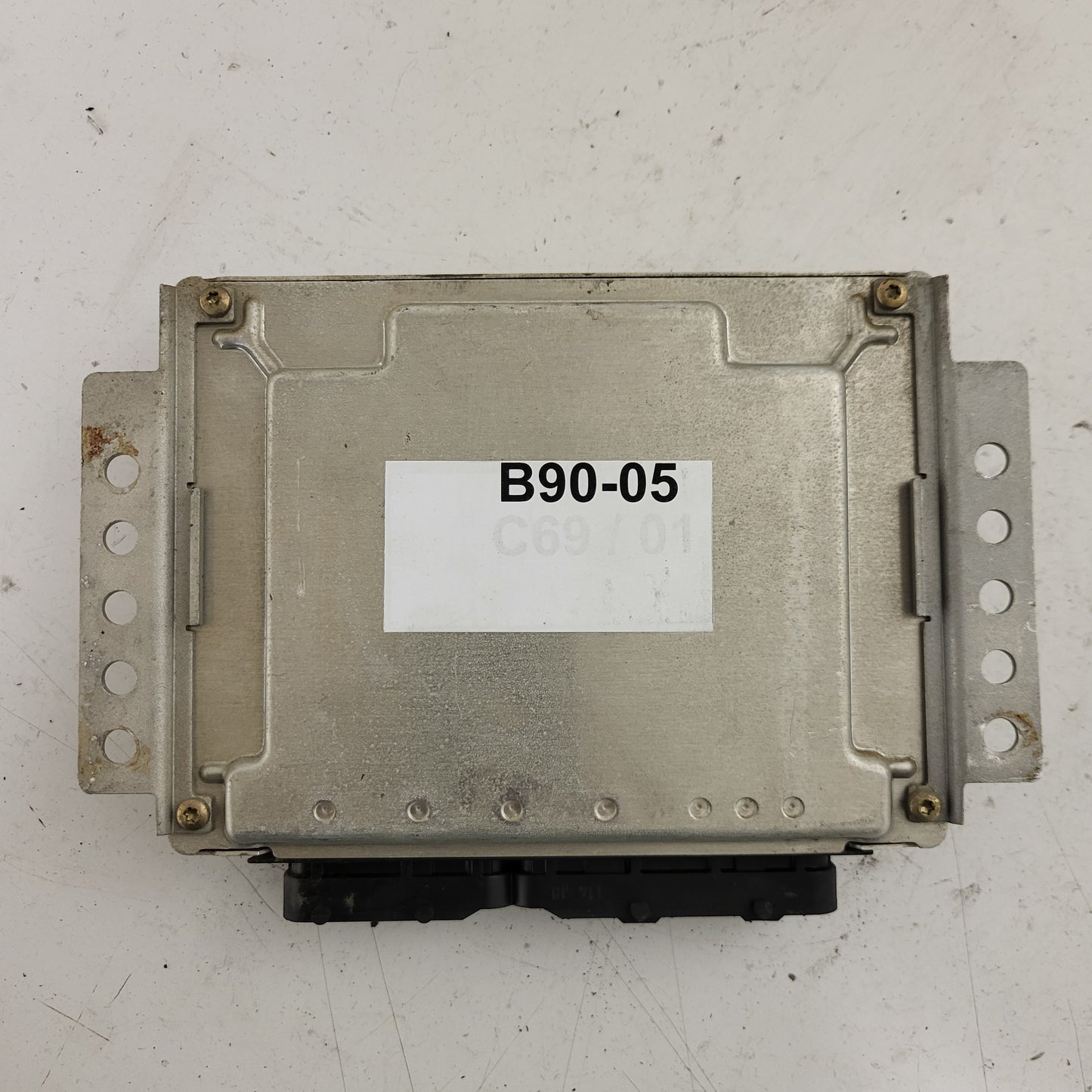 FIAT MULTIPLA ECU / 0281010334 / 55186489 / BOSCH