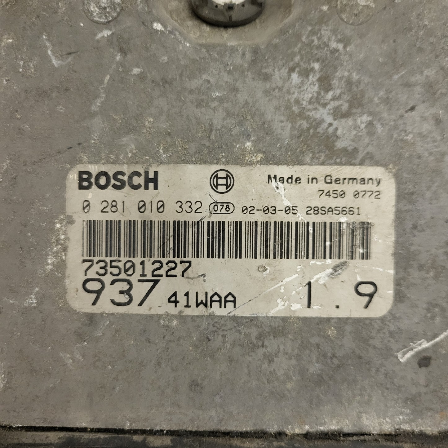 ALFA 147 ECU / 0281010332 / 55185365 / BOSCH