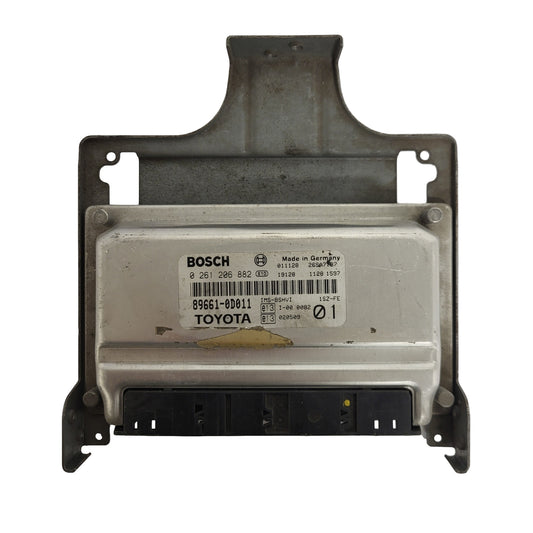 TOYOTA YARIS ECU / 0261206882 / 89661-0D011 / 1SZ-FE / BOSCH
