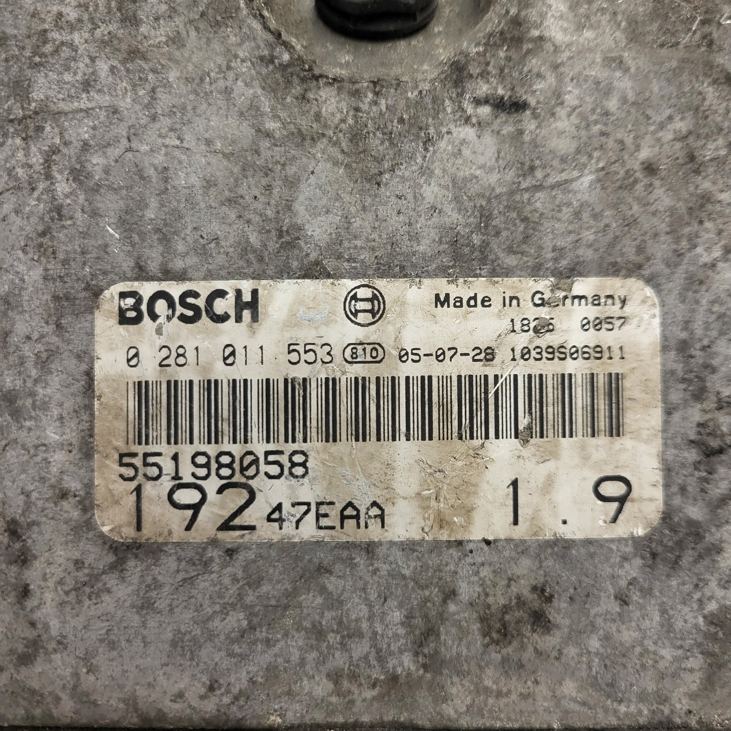 Fiat STILO ECU / 0281011553 / 55198058 / 19247EAA / BOSCH