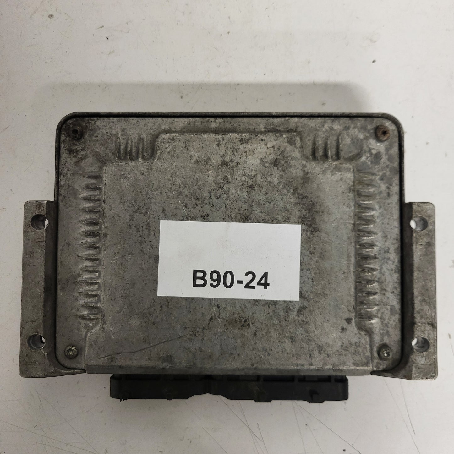 Fiat STILO ECU / 0281011553 / 55198058 / 19247EAA / BOSCH