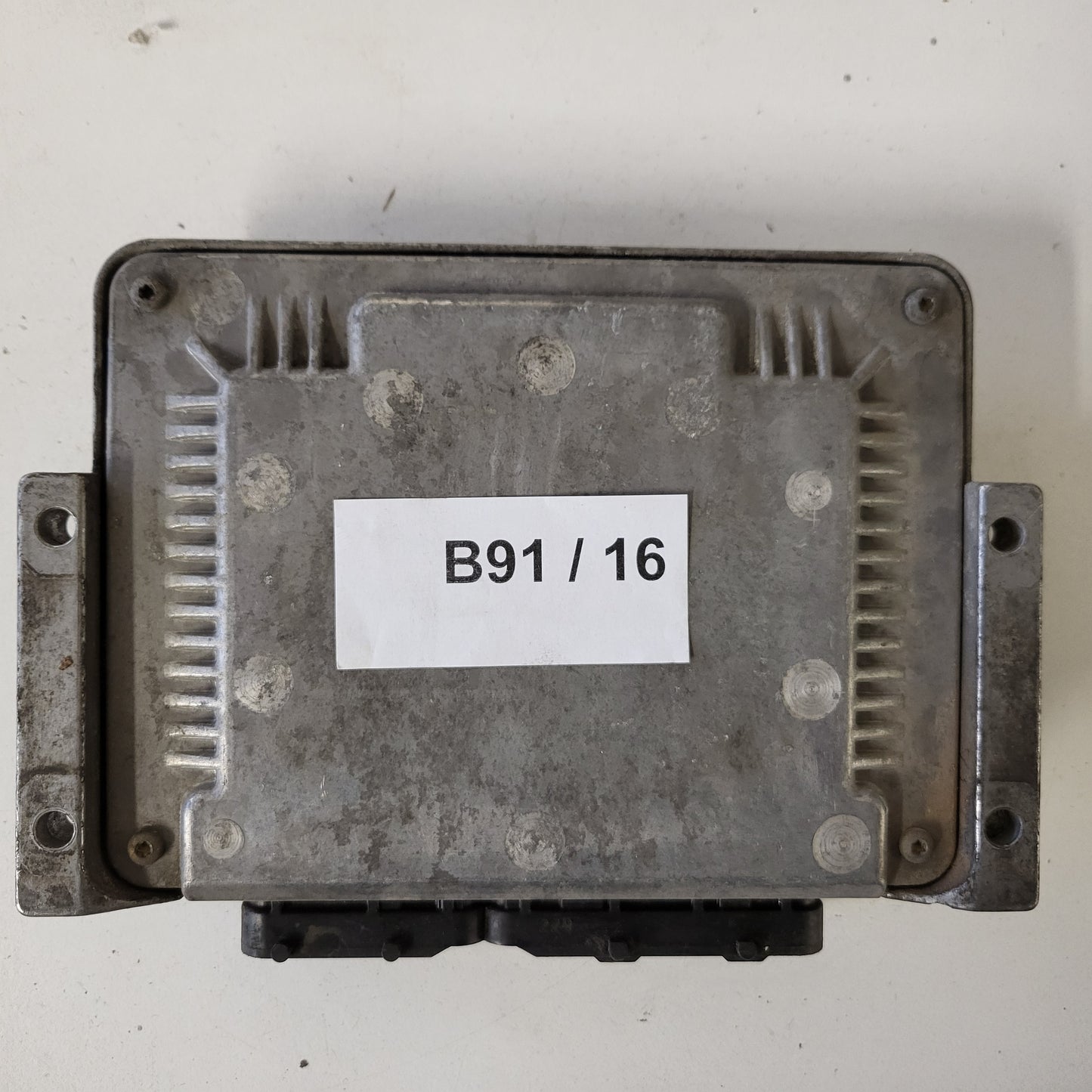 Fiat STILO ECU / 55181457 / 0281010337 / 19242YAA / BOSCH