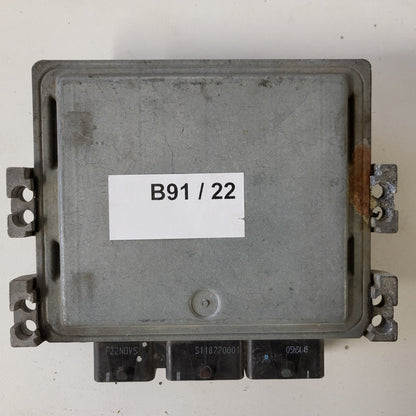 RENAULT MEGANE SCENIC ECU / S122326109A / 8200565863 / 8200592611 SID301 SIEMENS