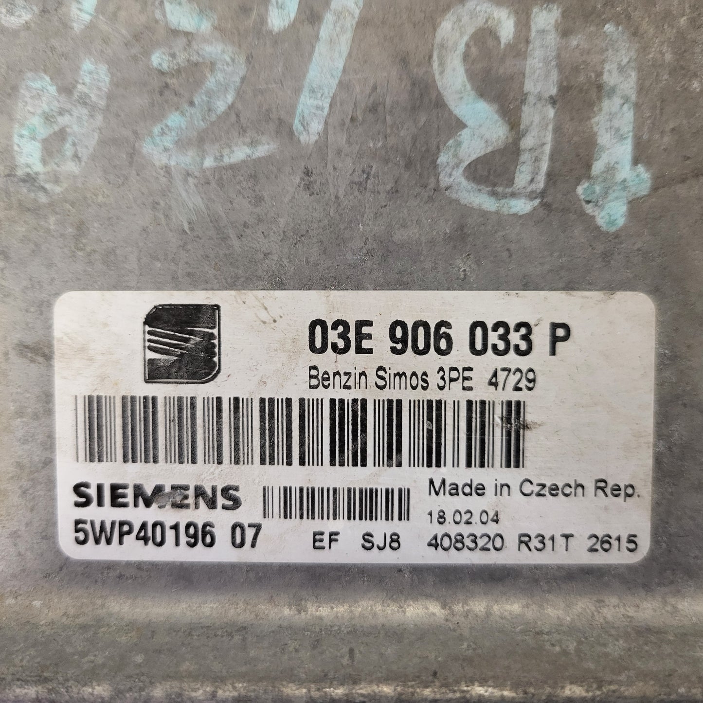 SEAT IBIZA 1.2 ECU / 03E906033P / 5WP40196 07 / 5WP4019607 / SIEMENS