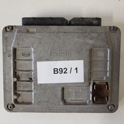 SEAT IBIZA 1.2 ECU / 03E906033P / 5WP40196 07 / 5WP4019607 / SIEMENS