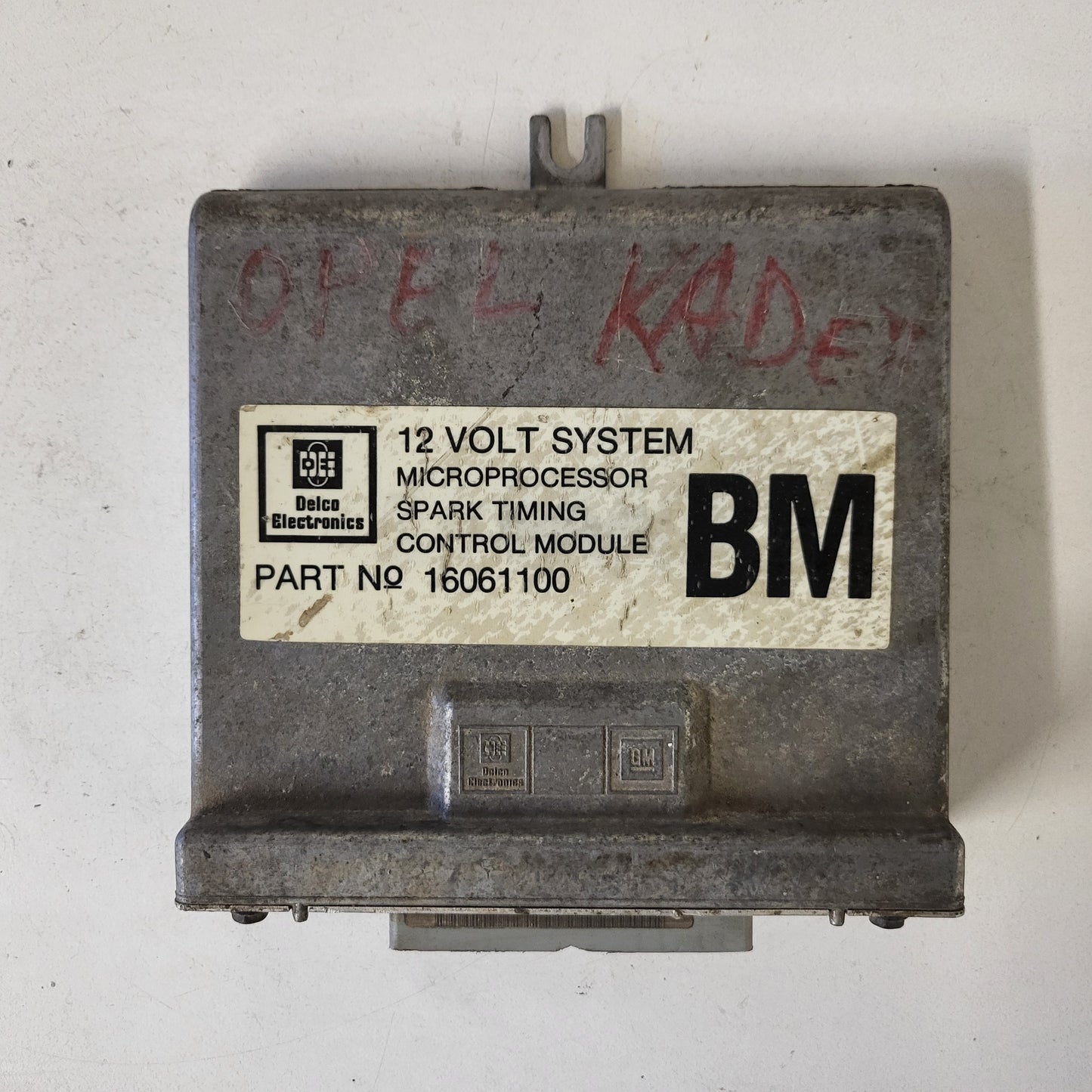 Opel Kadett ECU / 16061100 / DELCO