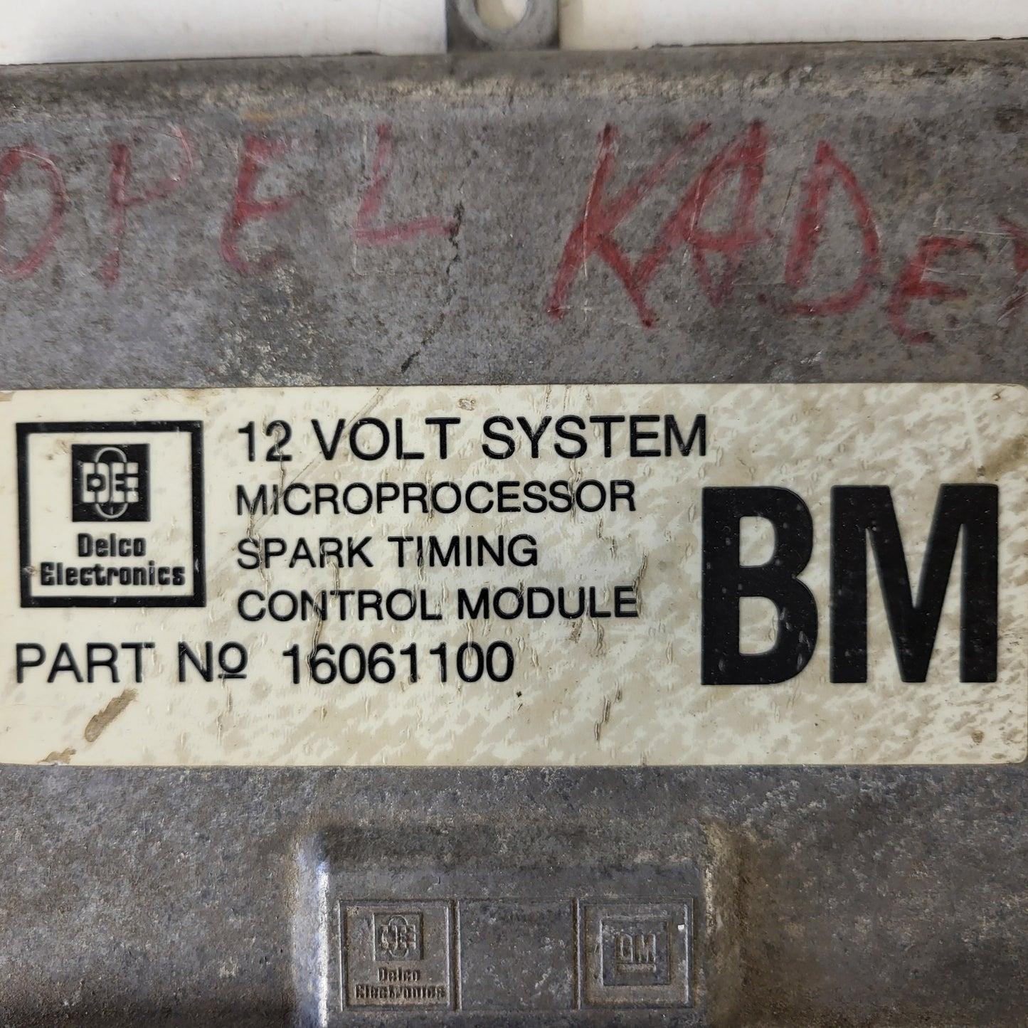 Opel Kadett ECU / 16061100 / DELCO