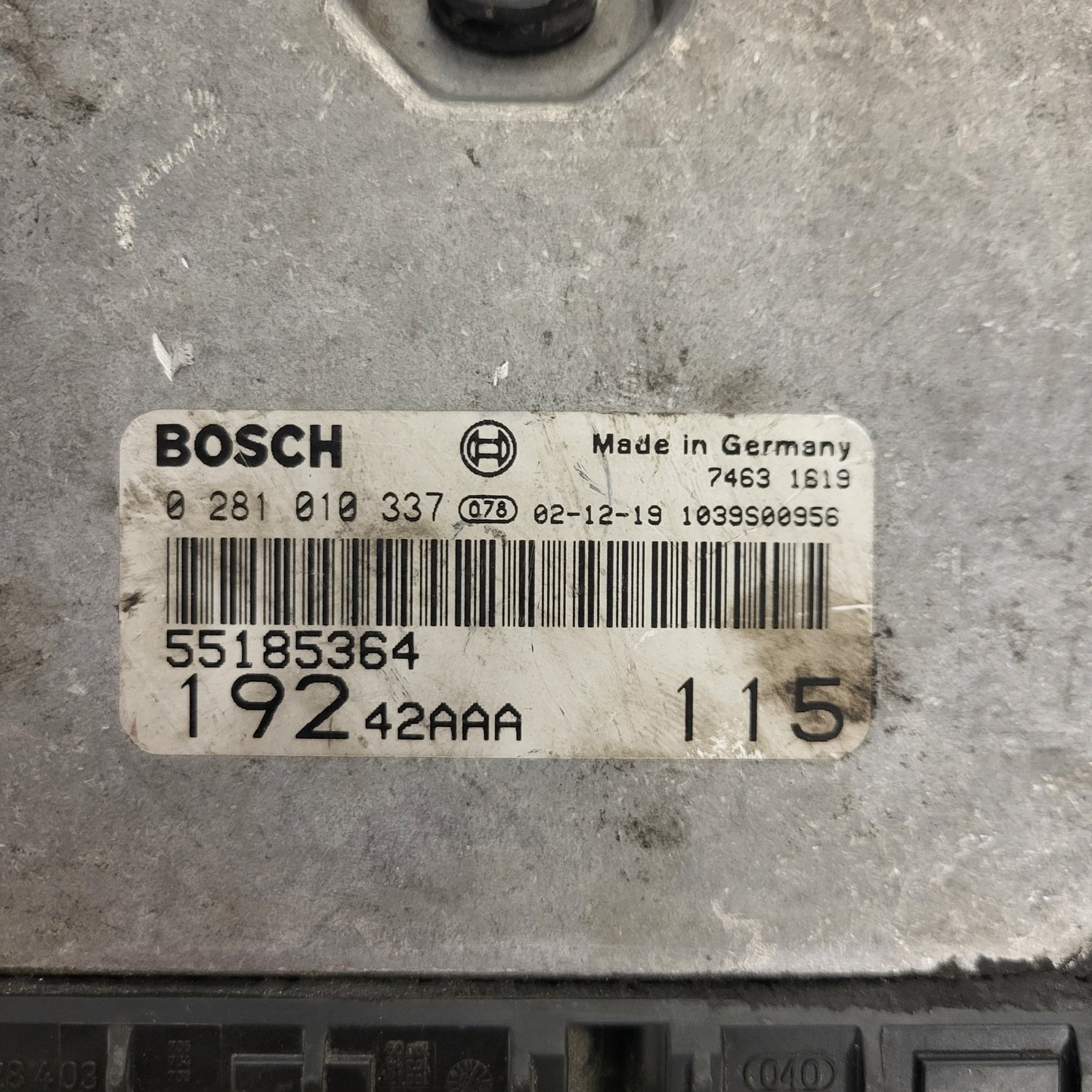 Fiat Stilo 1.9 JTD ECU / 0281010337 / 55185364 / BOSCH