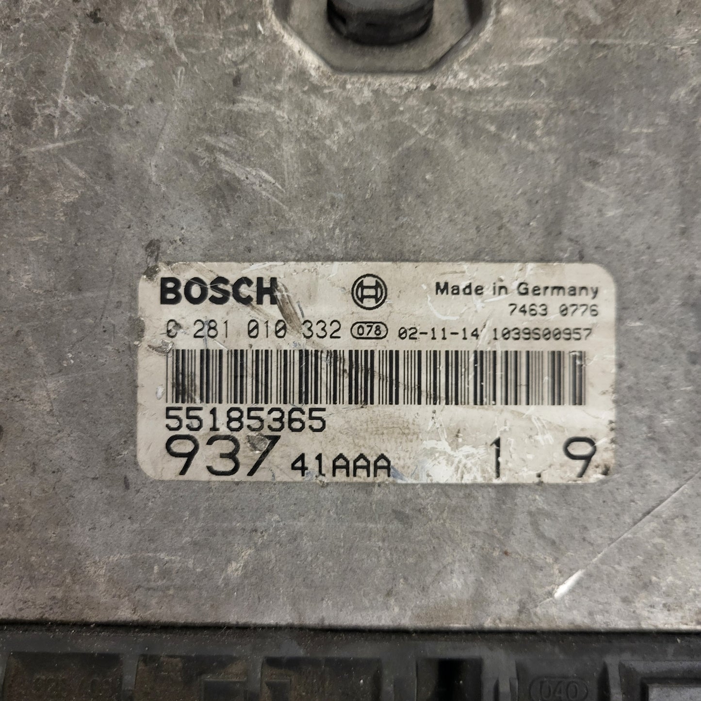 ALFA 147 ECU / 0281010332 / 55185365 / BOSCH