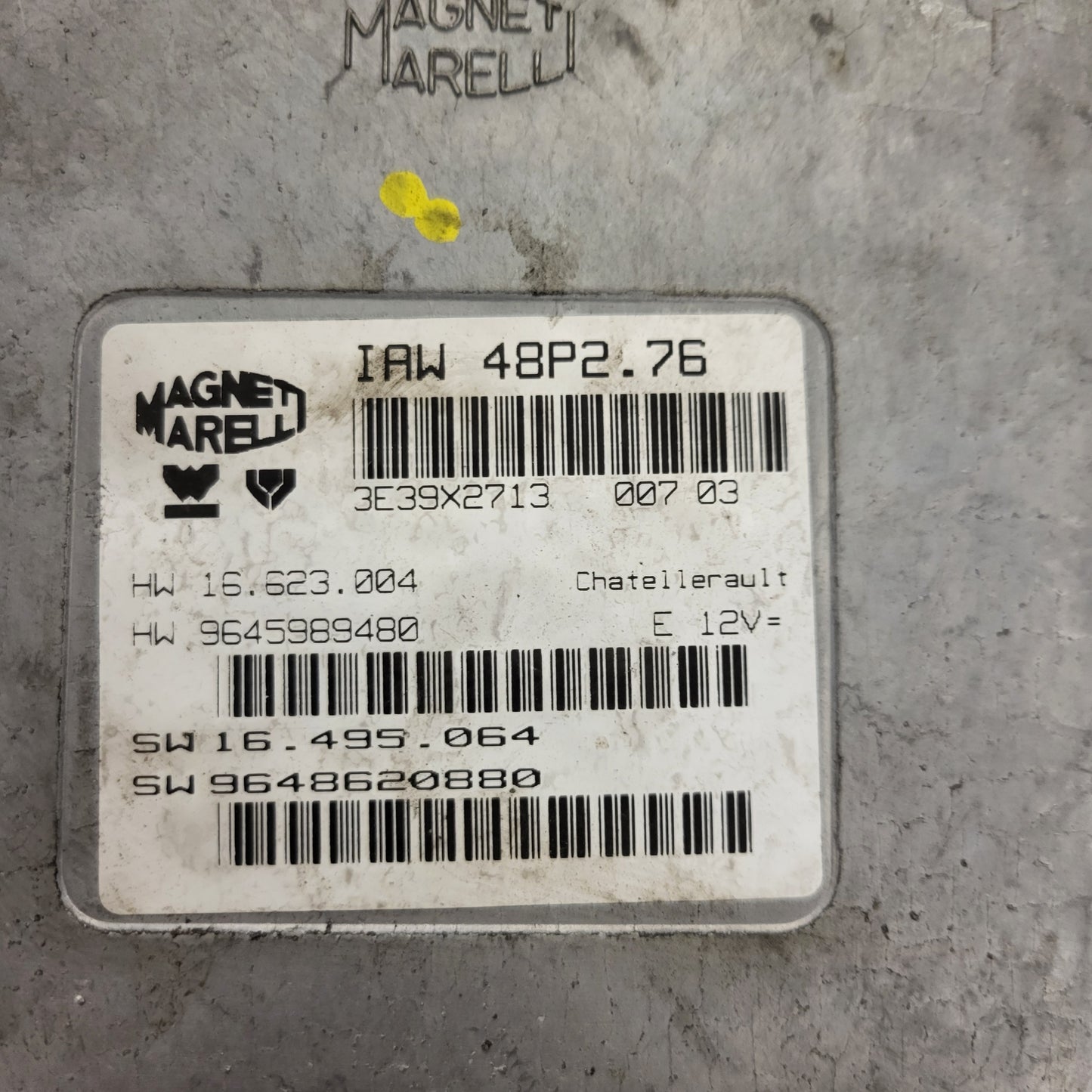 Peugeot 206 1.1 ECU / IAW 48P2.76 / SW 9648620880 / HW 9645989480