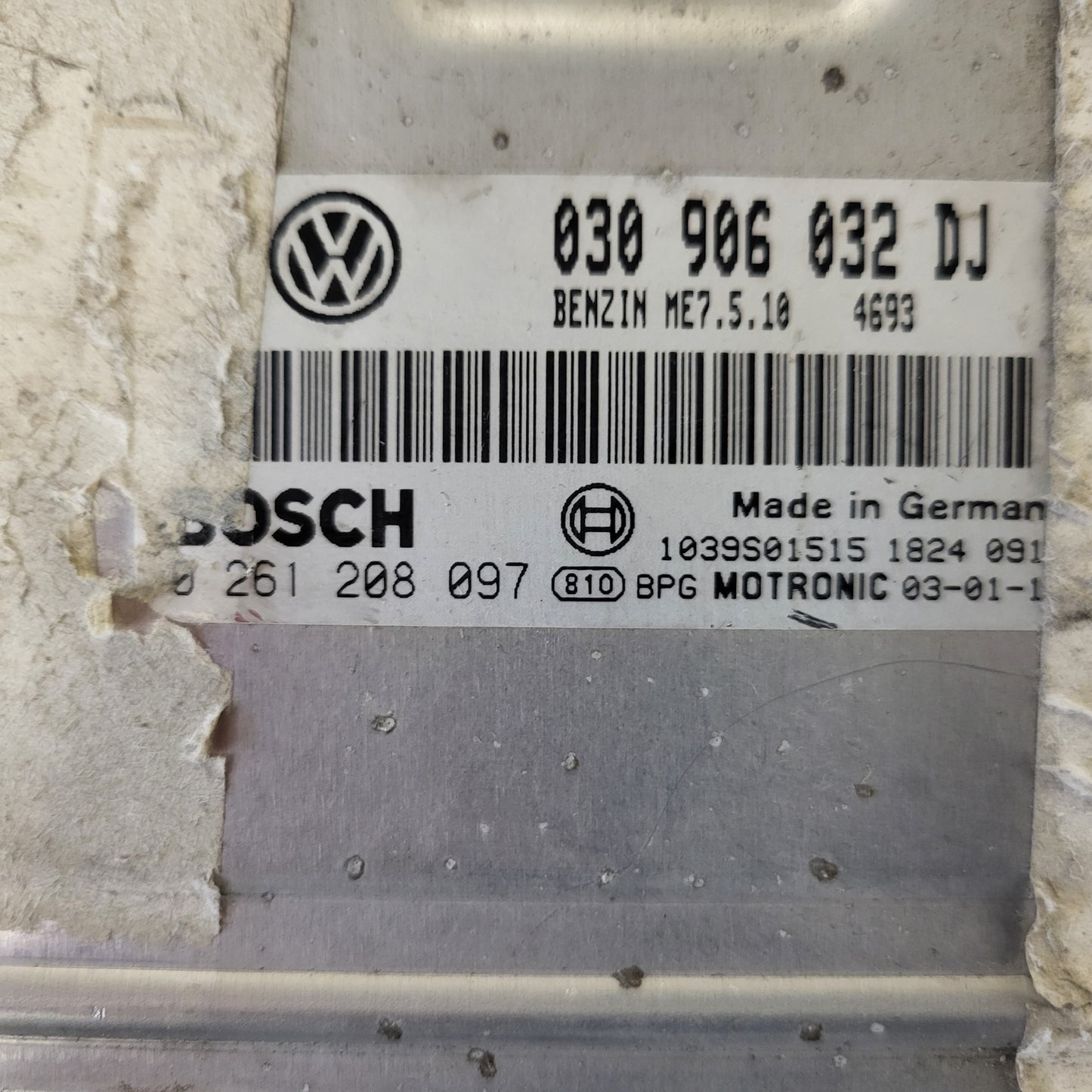 SEAT AROSA 1.0 ECU / 0261208097 / 030906032DJ / BOSCH