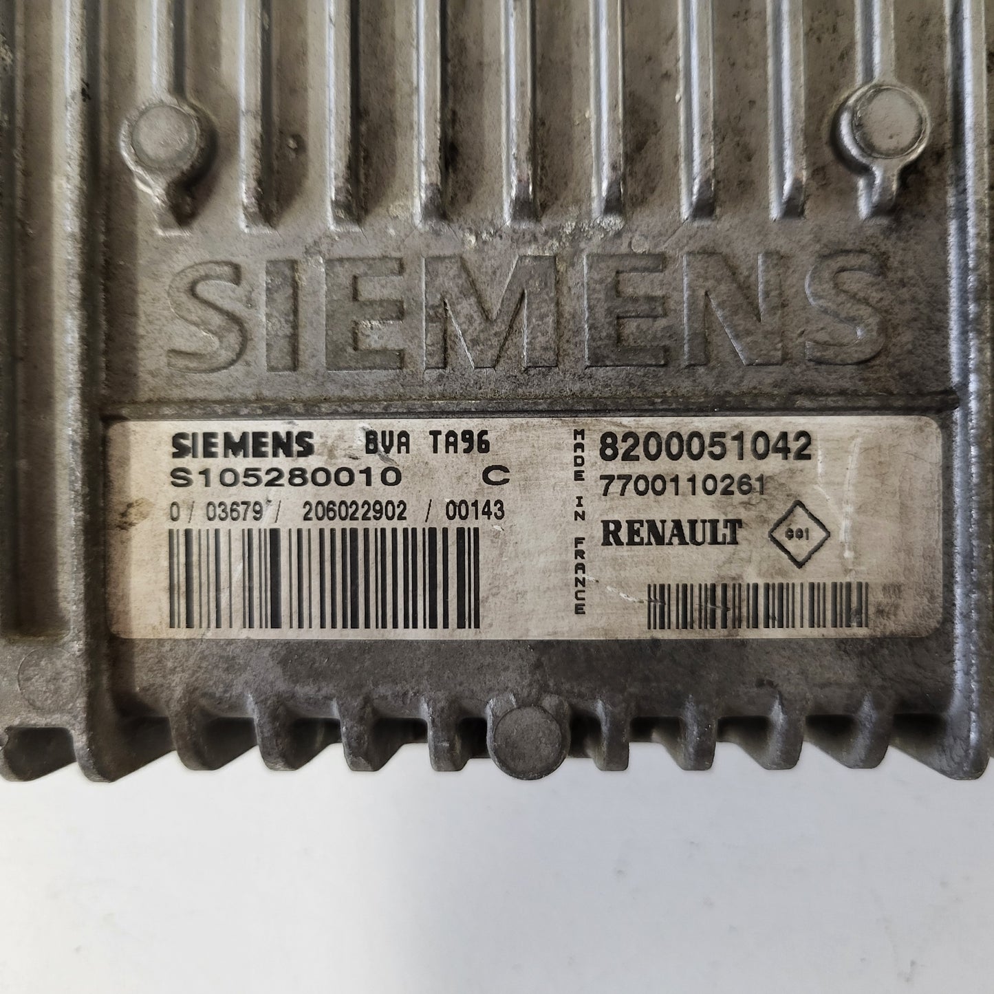 Renault Clio ECU / S105280010C / 8200051042 / 7700110261 / BVA TA96 / SIEMENS