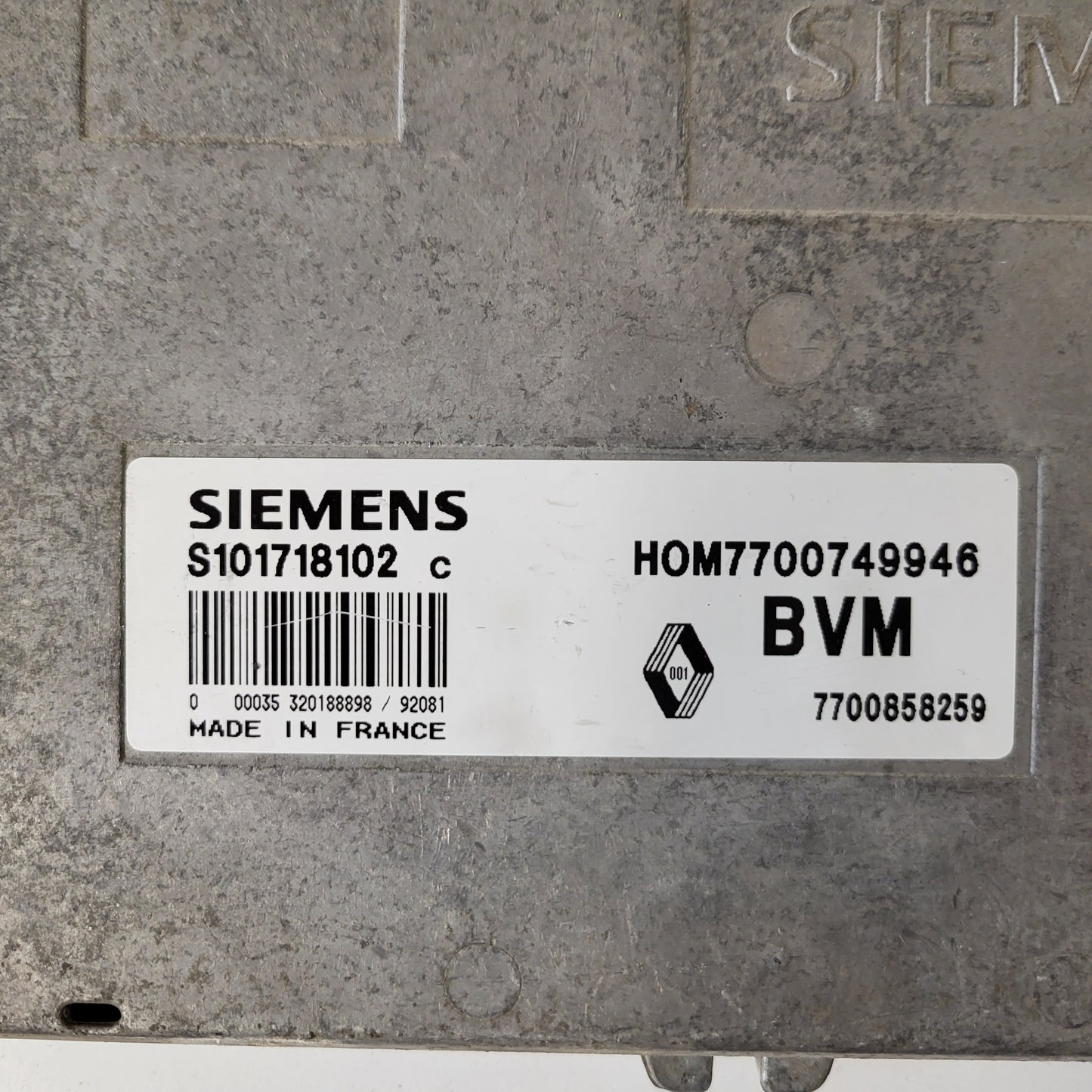 RENAULT 19 ECU / S101718102C / HOM7700749946 / 7700858259 / BVM / SIEMENS