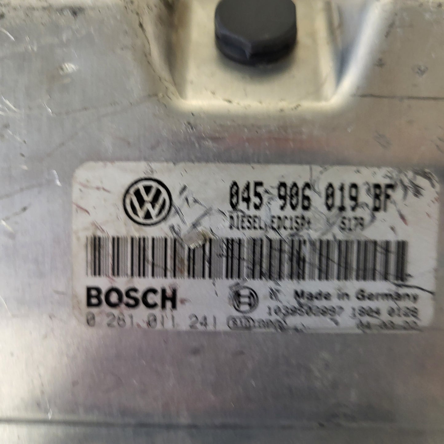 VW POLO ECU / 045906019BF / 0281011241 / EDC15P+ / BOSCH