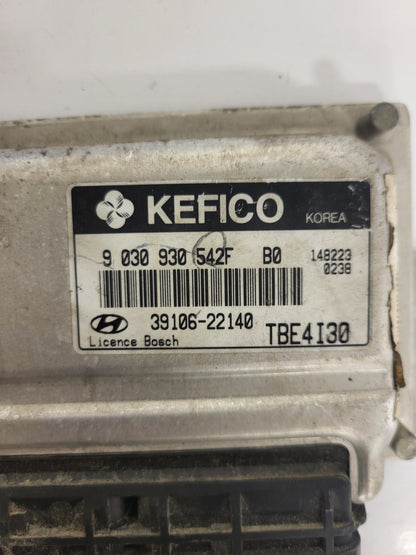 HYUNDAI GETZ ECU / 39106-22140 / 9030930542F / TBE4I30 / KEFICO