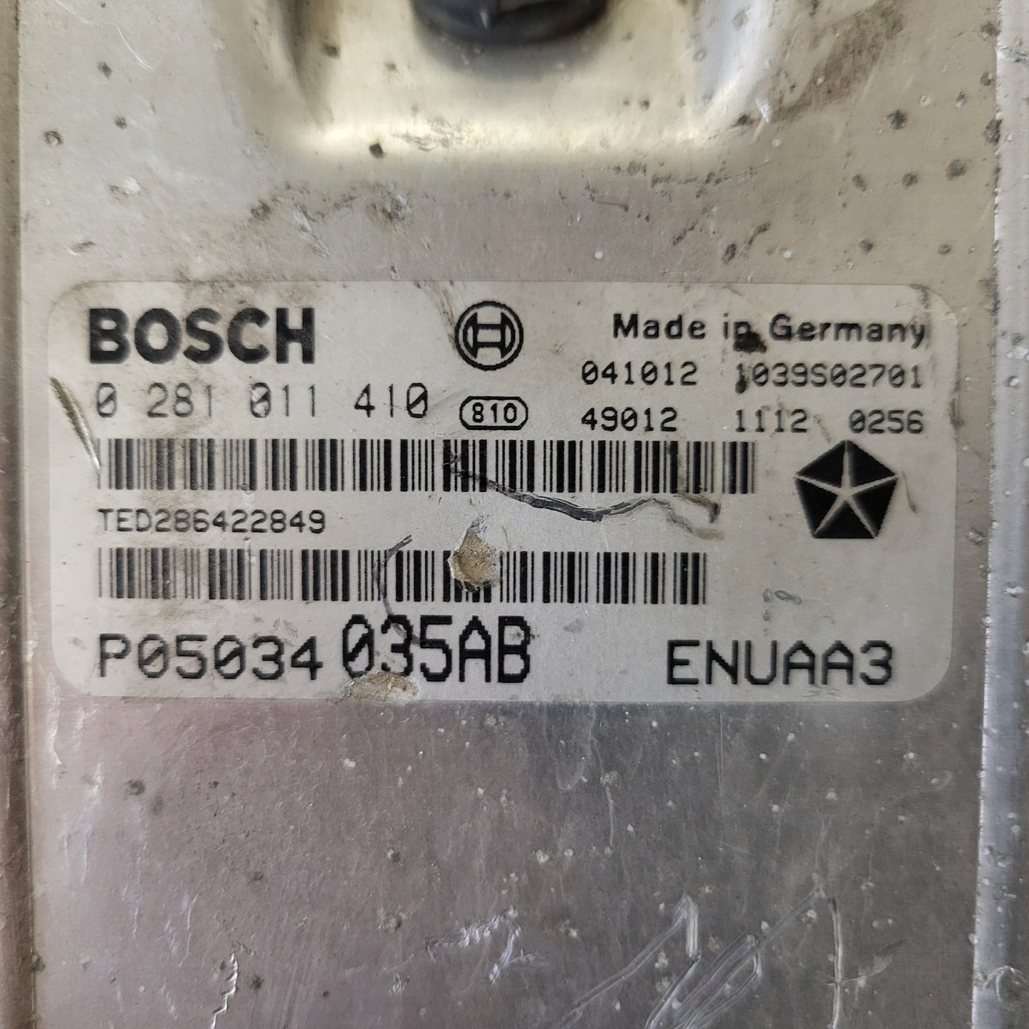 CHRYSLER PT CRUISER ECU / 0281011410 / P05034035AB / BOSCH
