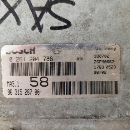 Peugeot Citroen ECU / 0261204788 / 9631528780 / MA3.1 / BOSCH